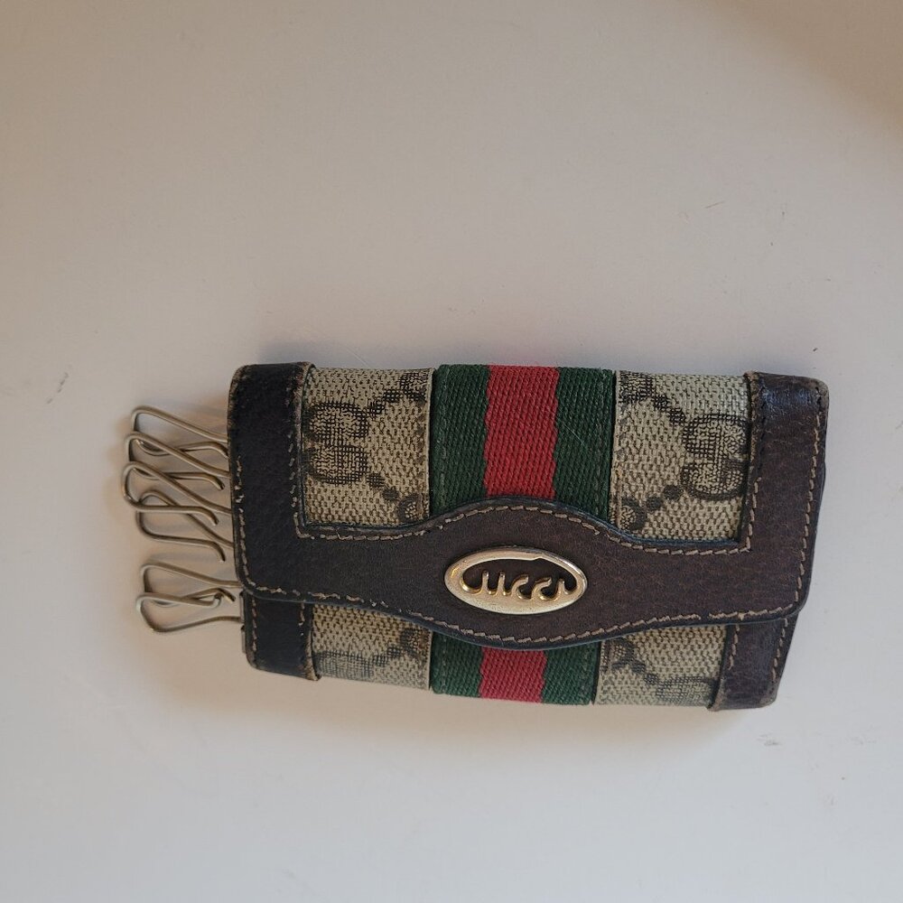 Gucci Vintage 6 Hooks Key Case rare 1980’s cursive logo